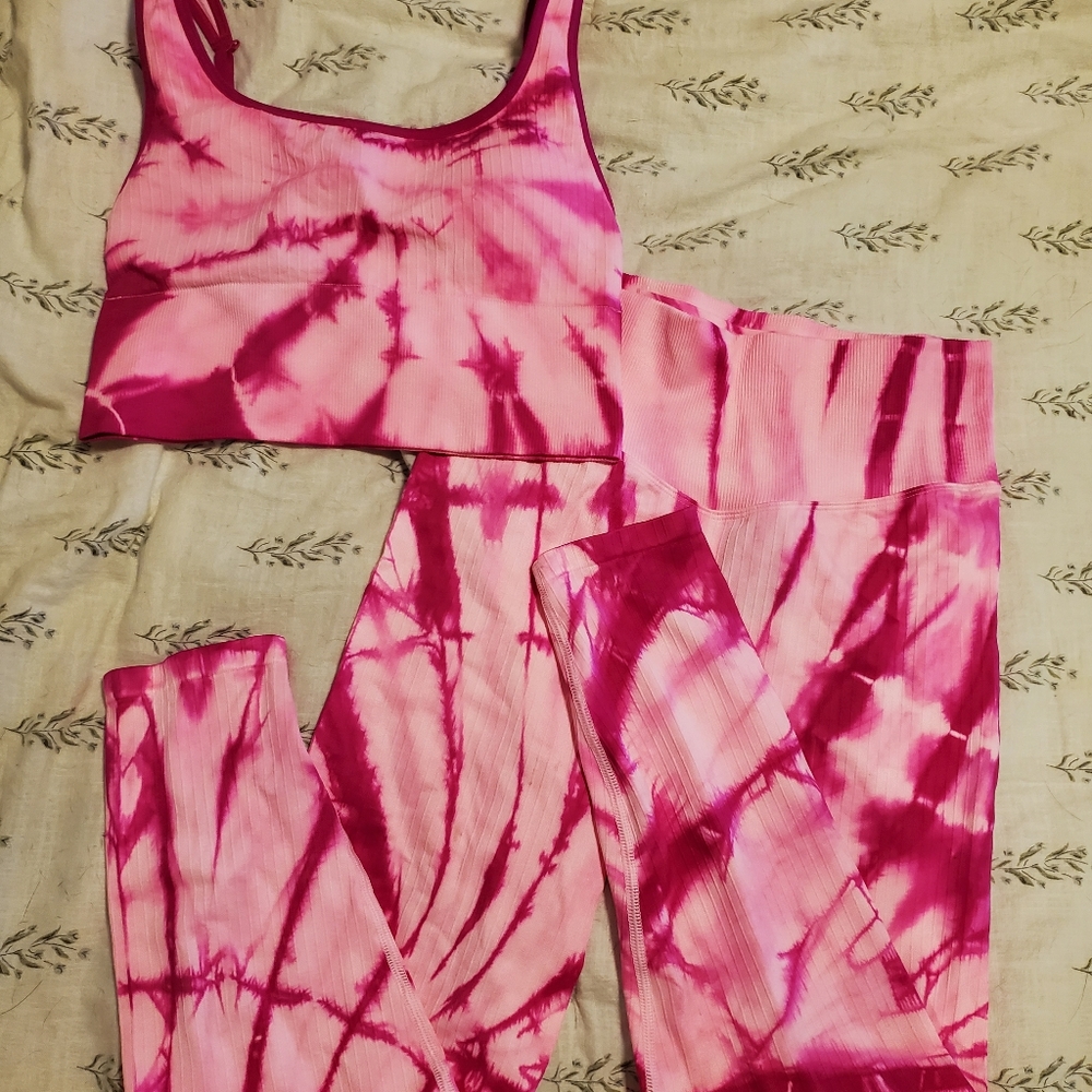 VS PINK pink tie dye leggings + matching top size medium